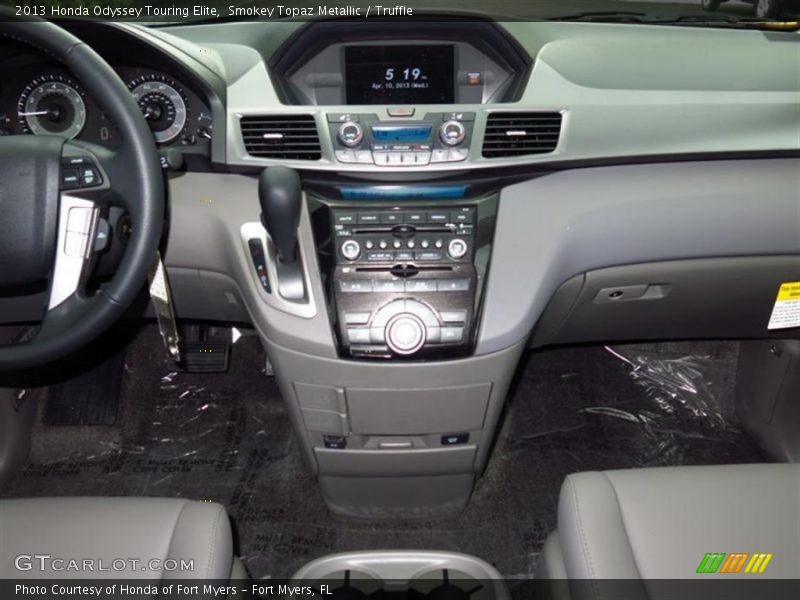 Smokey Topaz Metallic / Truffle 2013 Honda Odyssey Touring Elite
