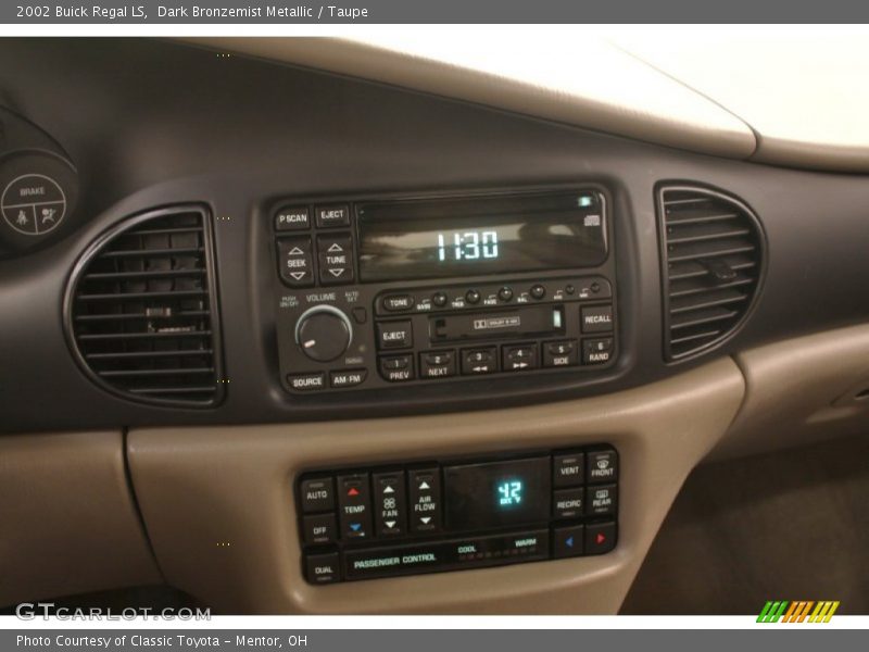 Dark Bronzemist Metallic / Taupe 2002 Buick Regal LS