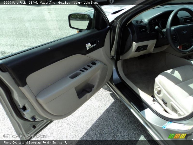 Vapor Silver Metallic / Medium Light Stone 2009 Ford Fusion SE V6