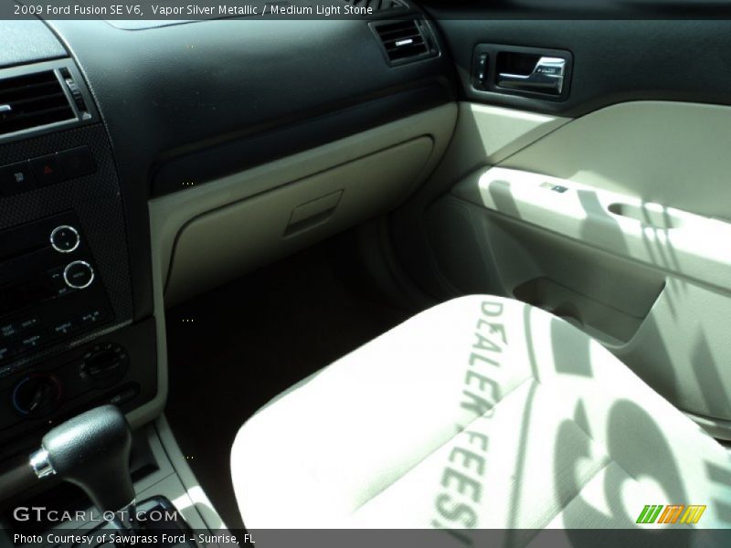 Vapor Silver Metallic / Medium Light Stone 2009 Ford Fusion SE V6
