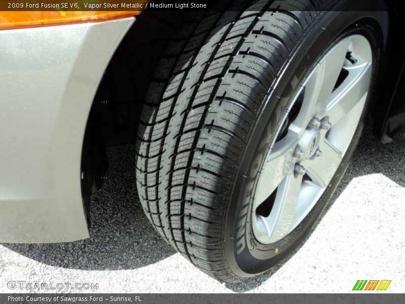 Vapor Silver Metallic / Medium Light Stone 2009 Ford Fusion SE V6