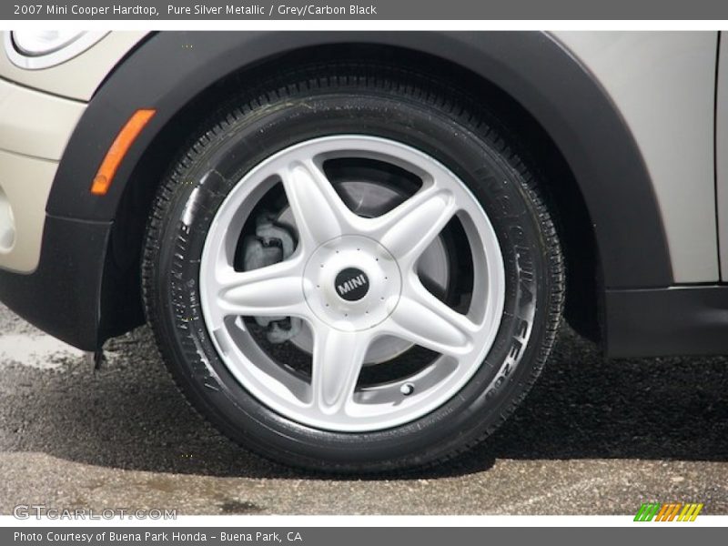 Pure Silver Metallic / Grey/Carbon Black 2007 Mini Cooper Hardtop