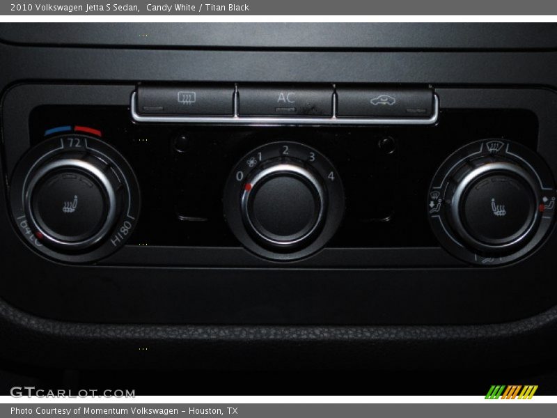 Candy White / Titan Black 2010 Volkswagen Jetta S Sedan