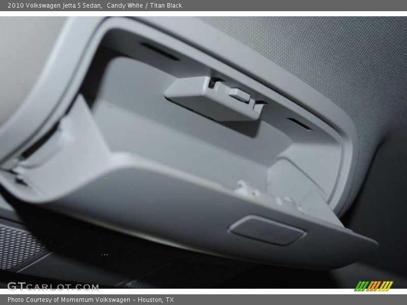 Candy White / Titan Black 2010 Volkswagen Jetta S Sedan
