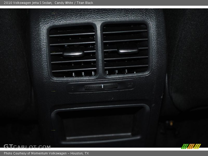 Candy White / Titan Black 2010 Volkswagen Jetta S Sedan