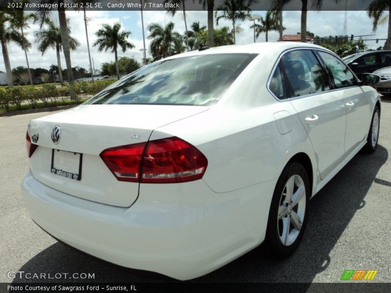 Candy White / Titan Black 2012 Volkswagen Passat 2.5L SE