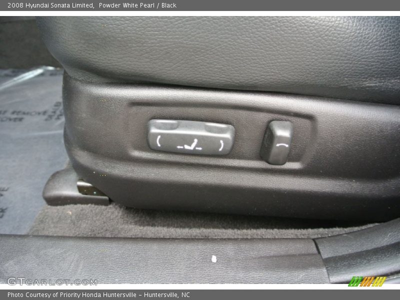 Powder White Pearl / Black 2008 Hyundai Sonata Limited