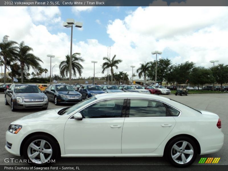 Candy White / Titan Black 2012 Volkswagen Passat 2.5L SE