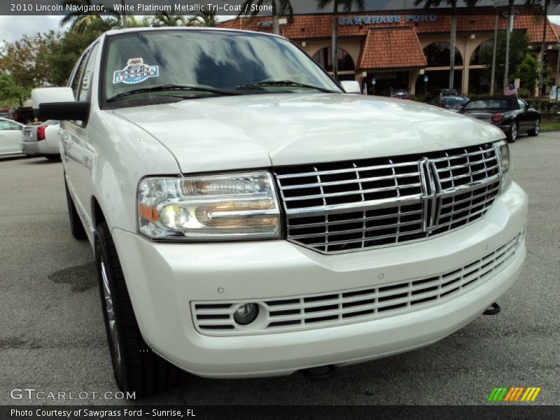 White Platinum Metallic Tri-Coat / Stone 2010 Lincoln Navigator