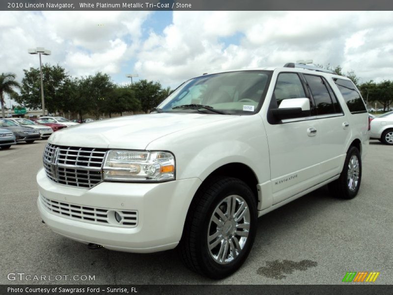 White Platinum Metallic Tri-Coat / Stone 2010 Lincoln Navigator
