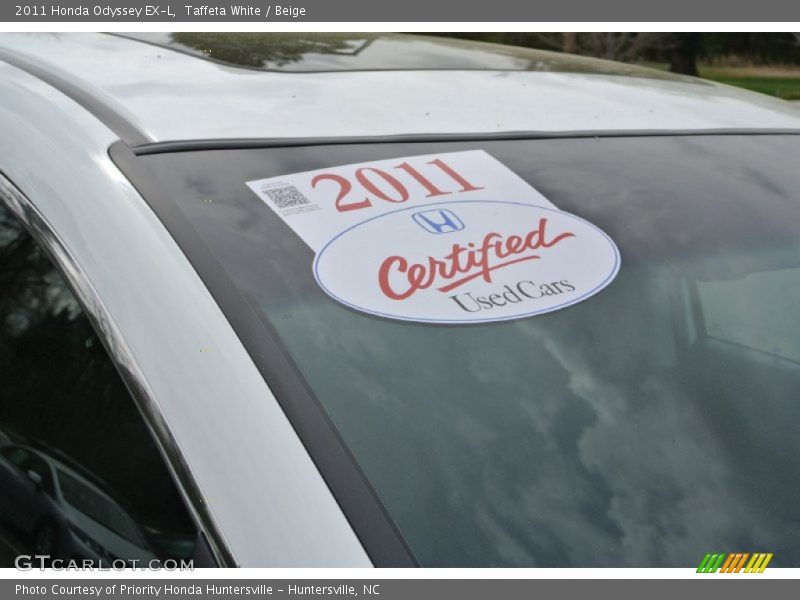 Taffeta White / Beige 2011 Honda Odyssey EX-L
