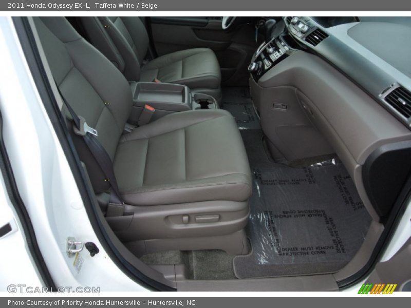 Taffeta White / Beige 2011 Honda Odyssey EX-L