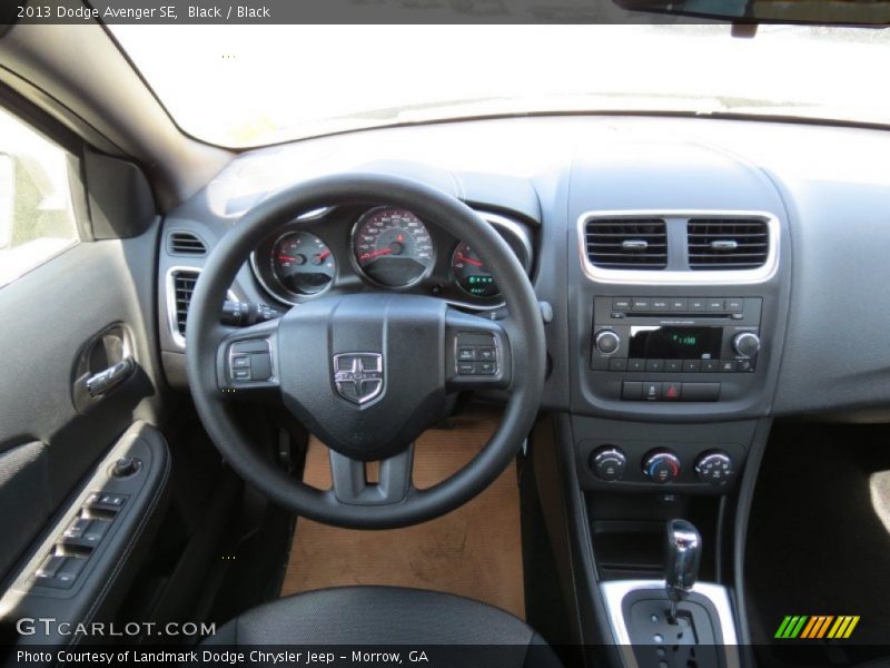 Black / Black 2013 Dodge Avenger SE