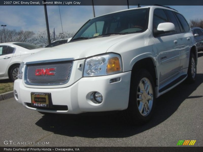 Summit White / Light Gray 2007 GMC Envoy Denali