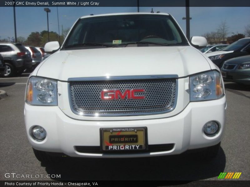 Summit White / Light Gray 2007 GMC Envoy Denali