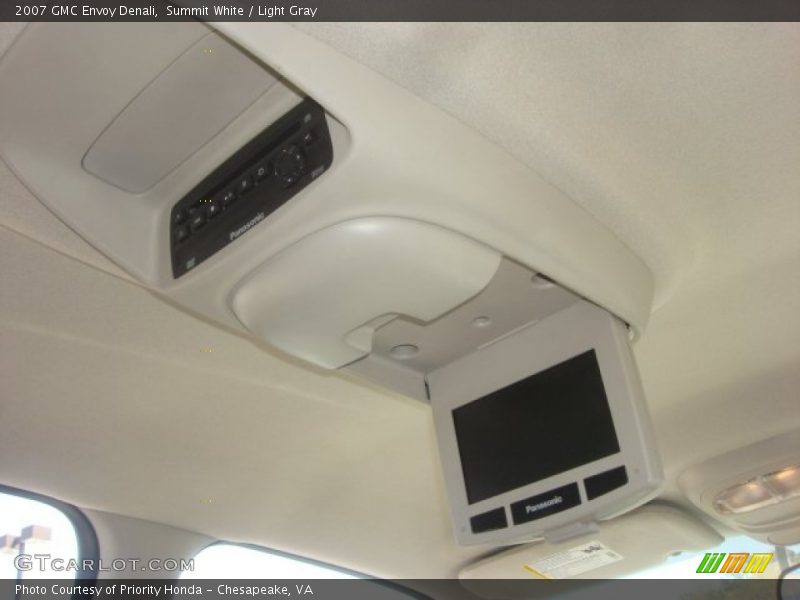 Summit White / Light Gray 2007 GMC Envoy Denali