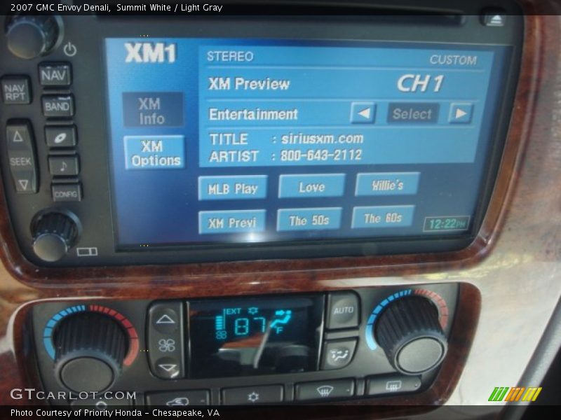 Summit White / Light Gray 2007 GMC Envoy Denali