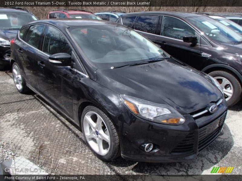 Tuxedo Black Metallic / Charcoal Black Leather 2012 Ford Focus Titanium 5-Door