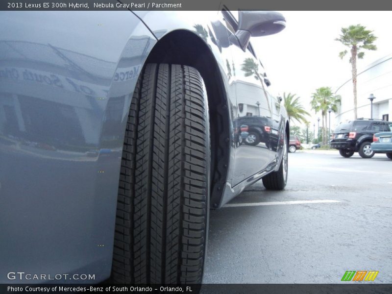 Nebula Gray Pearl / Parchment 2013 Lexus ES 300h Hybrid