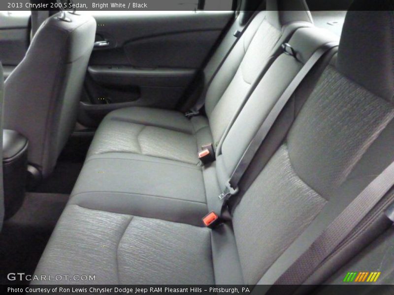 Bright White / Black 2013 Chrysler 200 S Sedan