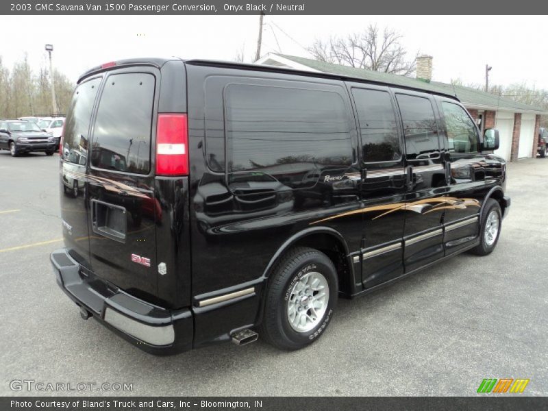 Onyx Black / Neutral 2003 GMC Savana Van 1500 Passenger Conversion