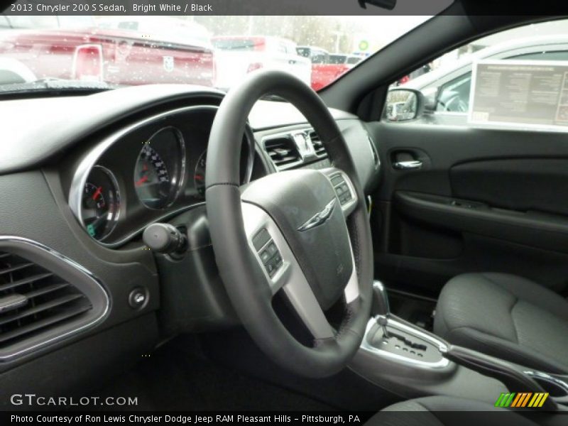 Bright White / Black 2013 Chrysler 200 S Sedan