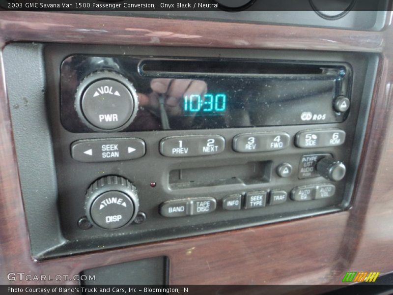 Onyx Black / Neutral 2003 GMC Savana Van 1500 Passenger Conversion