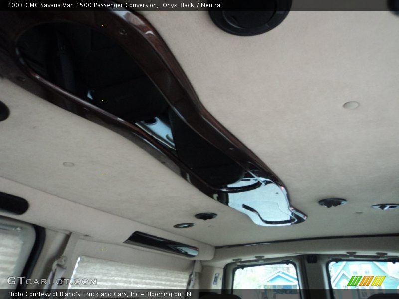 Onyx Black / Neutral 2003 GMC Savana Van 1500 Passenger Conversion