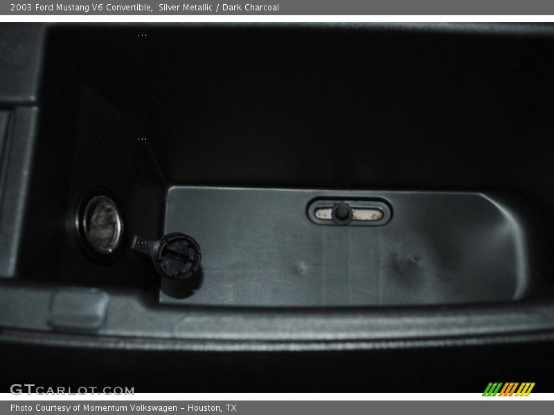 Silver Metallic / Dark Charcoal 2003 Ford Mustang V6 Convertible