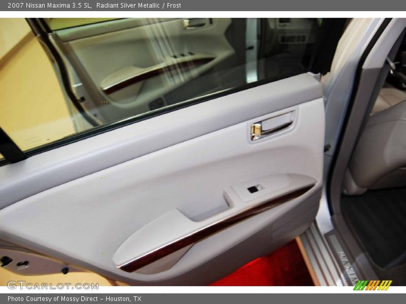 Radiant Silver Metallic / Frost 2007 Nissan Maxima 3.5 SL