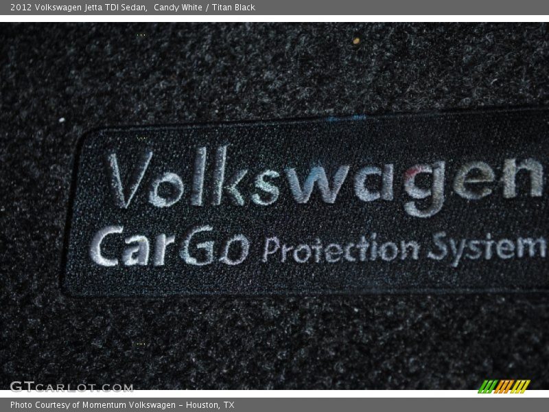 Candy White / Titan Black 2012 Volkswagen Jetta TDI Sedan