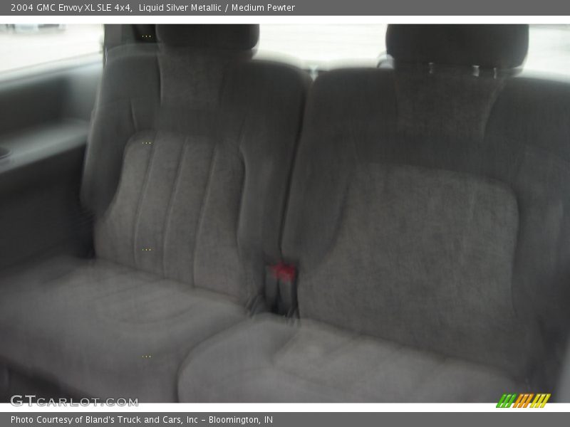 Liquid Silver Metallic / Medium Pewter 2004 GMC Envoy XL SLE 4x4