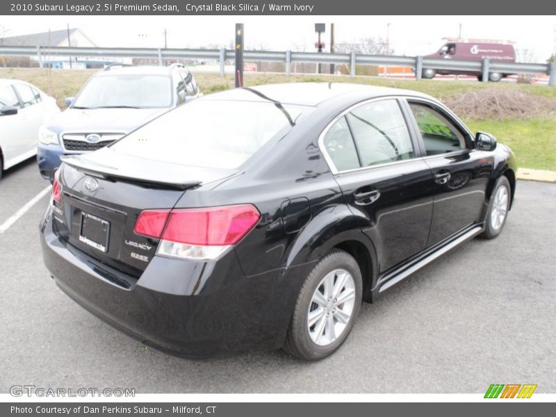Crystal Black Silica / Warm Ivory 2010 Subaru Legacy 2.5i Premium Sedan