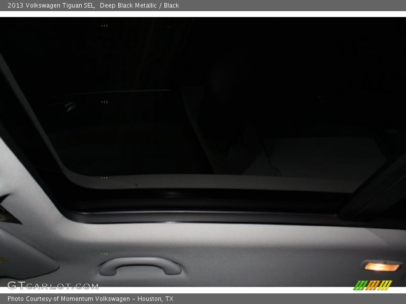 Deep Black Metallic / Black 2013 Volkswagen Tiguan SEL