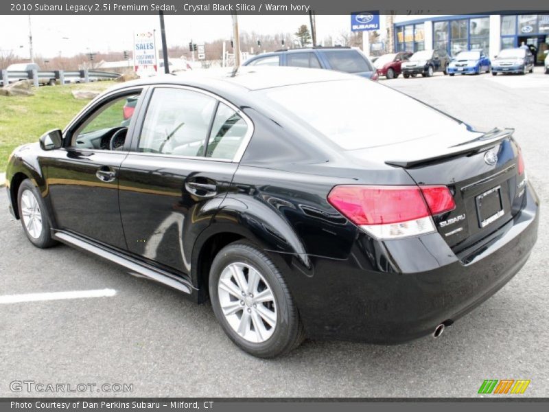 Crystal Black Silica / Warm Ivory 2010 Subaru Legacy 2.5i Premium Sedan