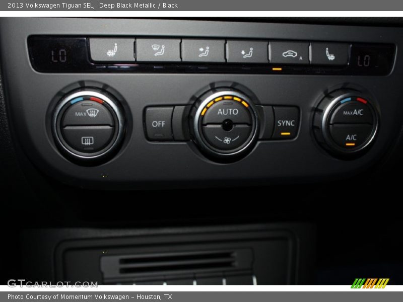 Deep Black Metallic / Black 2013 Volkswagen Tiguan SEL