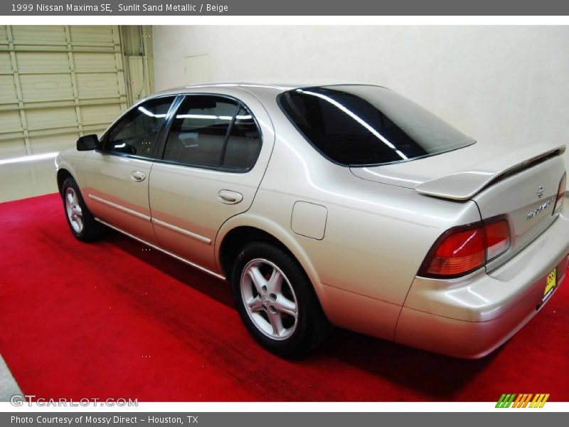 Sunlit Sand Metallic / Beige 1999 Nissan Maxima SE