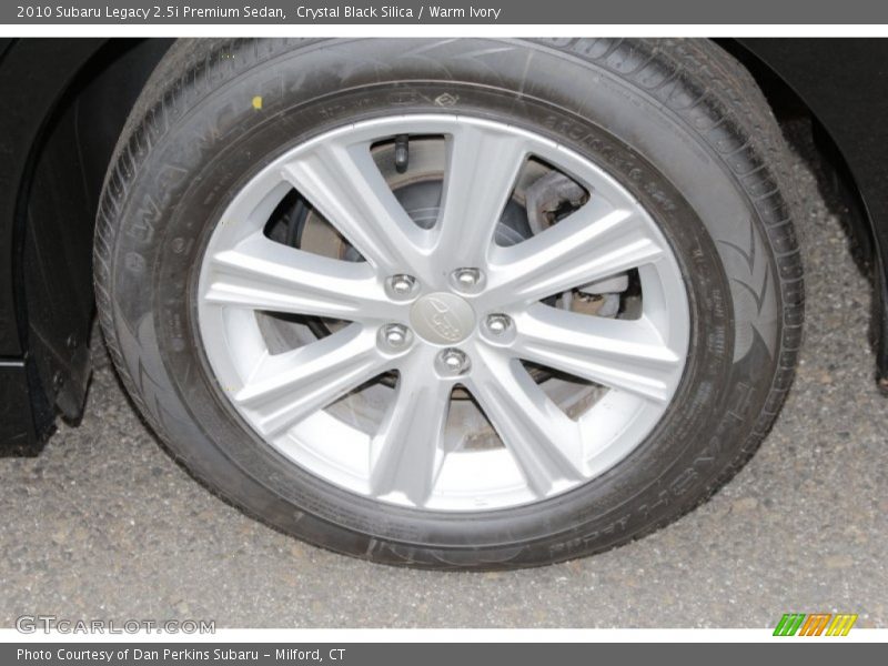 Crystal Black Silica / Warm Ivory 2010 Subaru Legacy 2.5i Premium Sedan