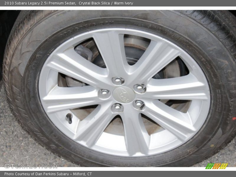 Crystal Black Silica / Warm Ivory 2010 Subaru Legacy 2.5i Premium Sedan