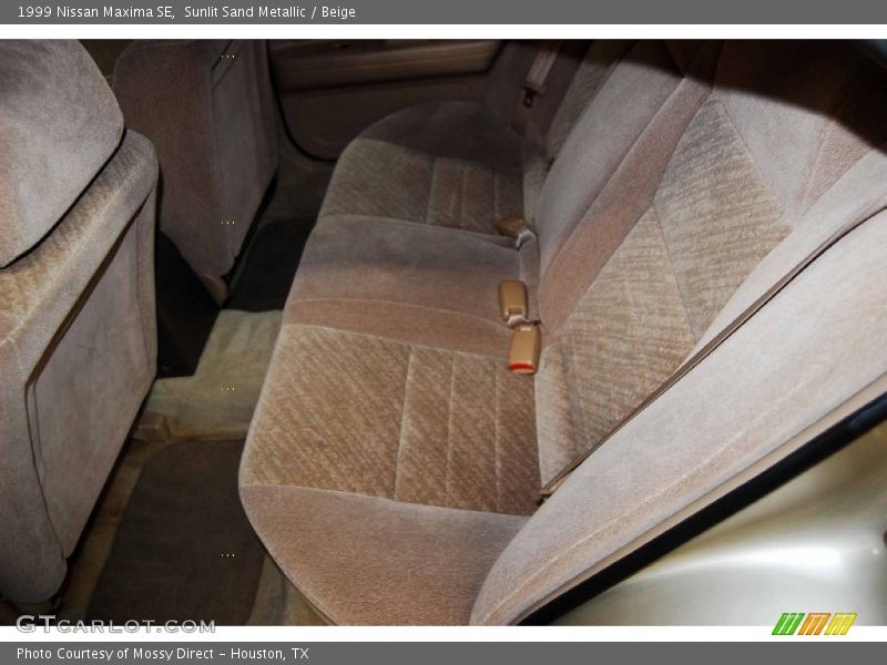 Sunlit Sand Metallic / Beige 1999 Nissan Maxima SE