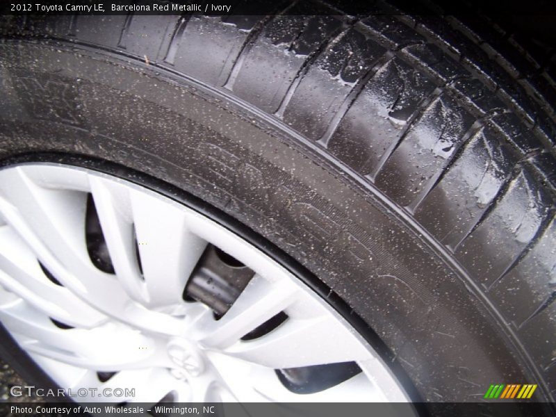 Barcelona Red Metallic / Ivory 2012 Toyota Camry LE