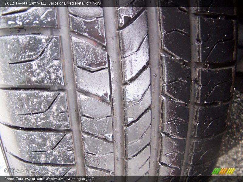 Barcelona Red Metallic / Ivory 2012 Toyota Camry LE