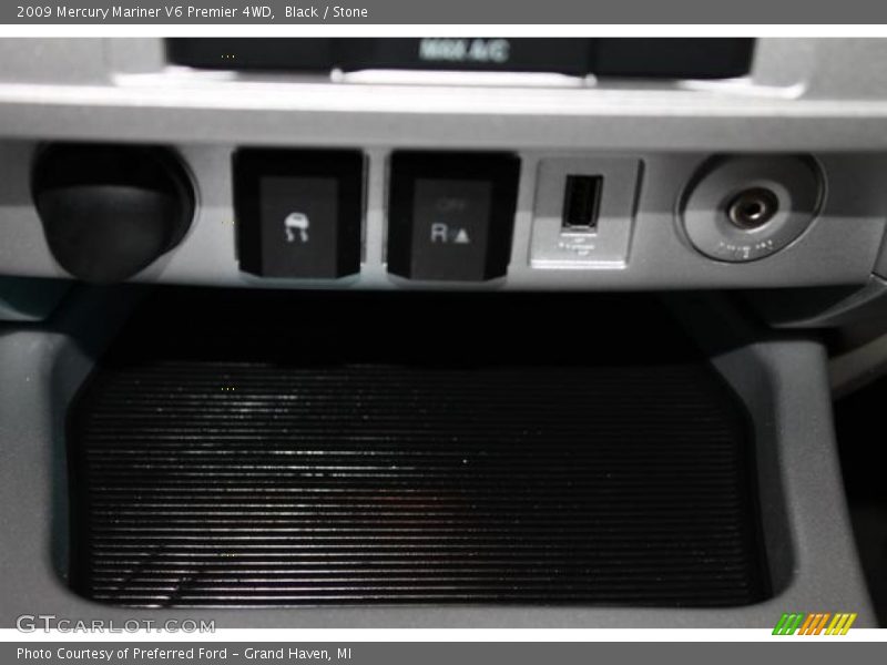 Black / Stone 2009 Mercury Mariner V6 Premier 4WD