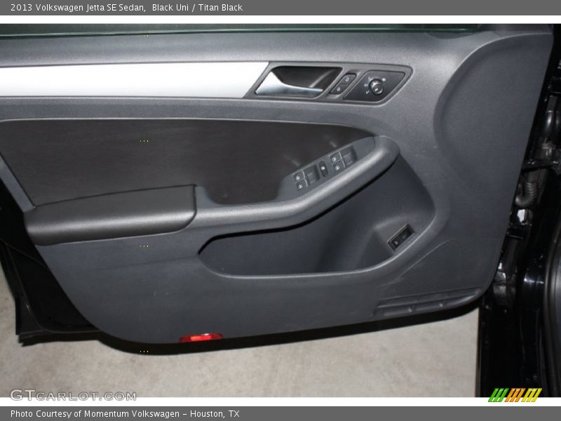 Black Uni / Titan Black 2013 Volkswagen Jetta SE Sedan