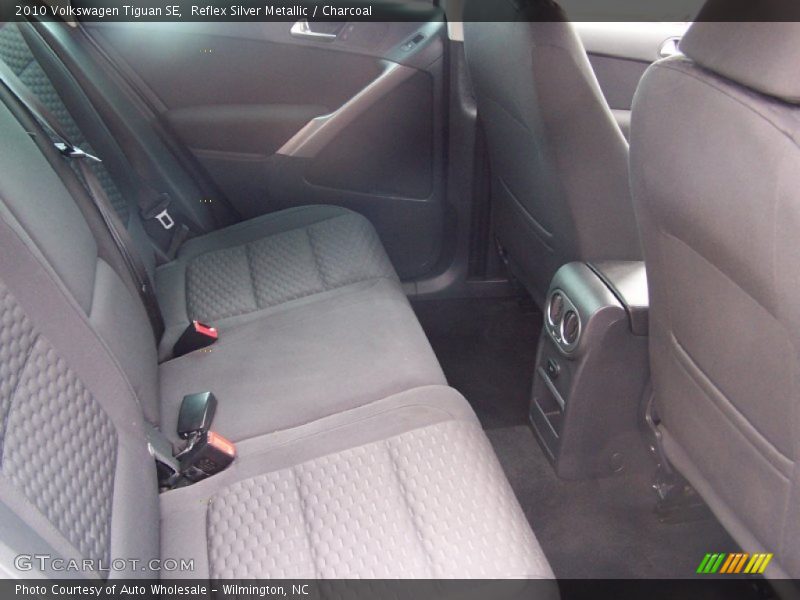 Reflex Silver Metallic / Charcoal 2010 Volkswagen Tiguan SE
