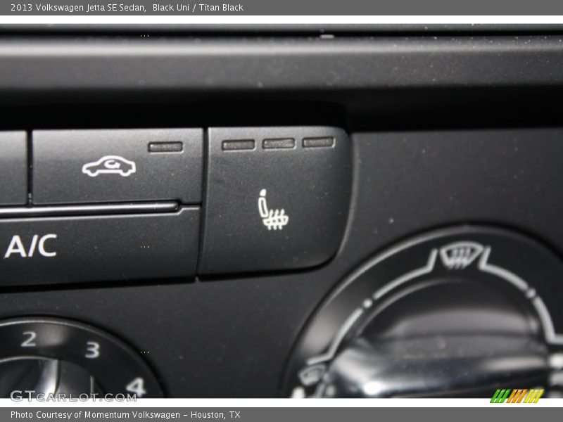 Black Uni / Titan Black 2013 Volkswagen Jetta SE Sedan