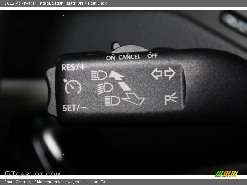 Black Uni / Titan Black 2013 Volkswagen Jetta SE Sedan