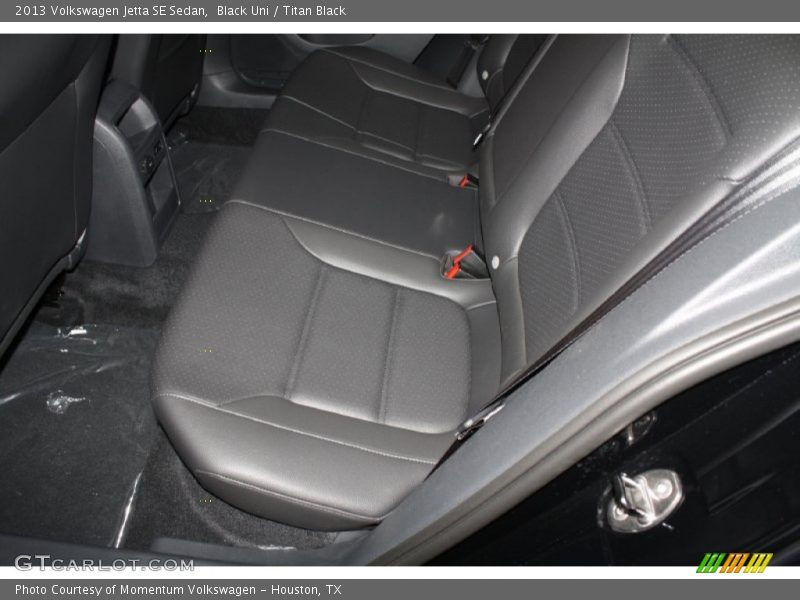 Black Uni / Titan Black 2013 Volkswagen Jetta SE Sedan