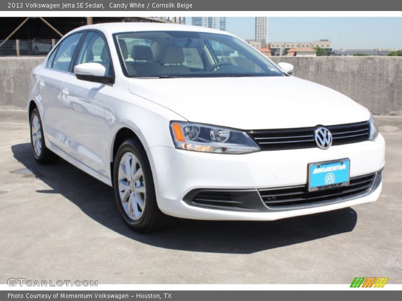 Candy White / Cornsilk Beige 2013 Volkswagen Jetta SE Sedan