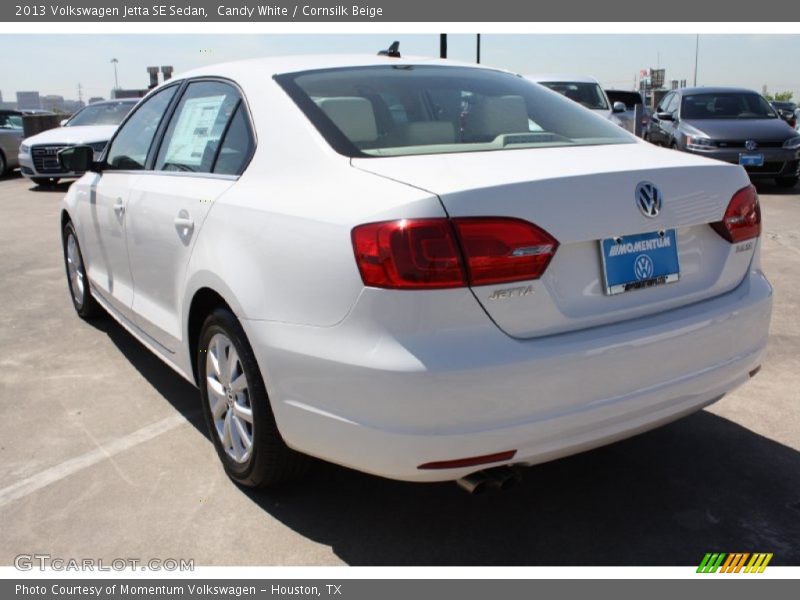 Candy White / Cornsilk Beige 2013 Volkswagen Jetta SE Sedan